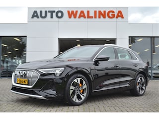 Audi e-Tron 55 quattro S-Line 95 kWh Panoramdak | Trekhaak | Stoelen v el geheug. | Achteruitrijcamera | Keyless |