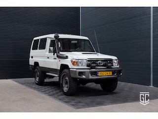 Toyota Land Cruiser VDJ78