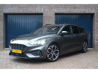 Ford Focus Wagon 1.0 EcoBoost ST Line Business | LED Koplampen | Winterpack | Camera | Trekhaak |