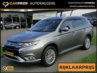 Mitsubishi Outlander 2.4 Phev Instyle | Trekhaak | Navi | Leer | 2020 MY