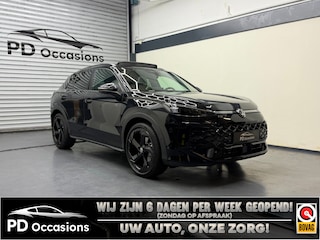 Volkswagen T-Roc 1.5 eTsi R-Line Full option - Pano - Elek. Trekhaak - Elek. Achterklep - Harman Kardon