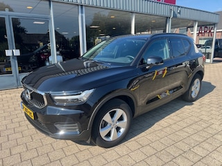 Volvo XC40 1.5 T2 MOMENT. CORE