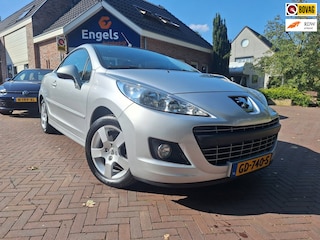 Peugeot 207 CC 1.6 VTi Noir & Blanc TREKHAAK LAGE KM STAND