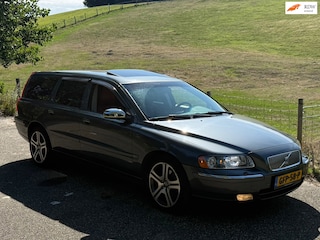 Volvo V70 2.4/170pk 5 cilinder Automaat | 125.560 km | Youngtimer | Inscription Sport | CarPlay | Schuifdak