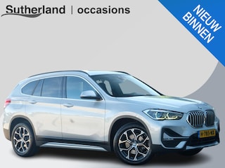 BMW X1 sDrive18i High Executive Edition 140 PK | Afneembare Trekhaak | Dealeronderhouden | Lederen Bekleding | Stoelverwarming | Camera | Head-Up display | Elektrische Klep | LED |
