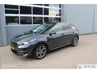 Kia XCeed 1.6 GDi PHEV ExecutiveLine 1e Eig NL Auto | Panoramadak | Leer | Stoelverwarming en Koeling.