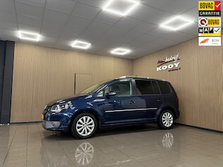Volkswagen Touran 1.2 TSI Highline BlueMotion * Trekhaak / Navigatie / LM Velgen / NL Auto *