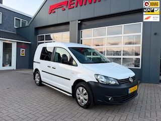 Volkswagen Caddy 1.6 TDI BMT / Navi / Cruise / Tel / Trekhaak / lage Km stand ! .