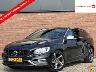 Volvo V60 1.6 T3 R-DESIGN | NL-AUTO! | DEALER OH | TREKHAAK!