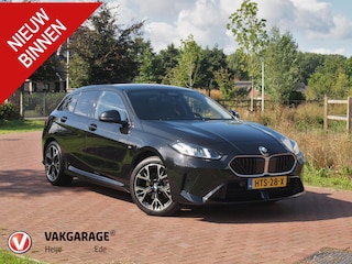 BMW 120 M Sport Design Edition | M-Pakket | Camera | Apple Carplay | NL-Auto |