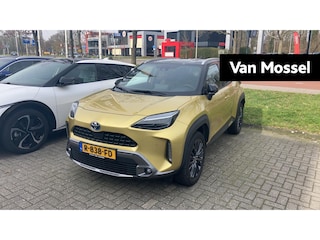 Toyota Yaris Cross 1.5 Hybrid Adventure AUTOMAAT | CAMERA | STOEL & STUURVERWARMING | JBL BOX | TREKHAAK | CLIMA | ELEKTRISCHE KOFFERKLEP | LMV | APPLE CARPLAY | DEALER ONDERHOUDEN | 12 MAANDEN BOVAG GARANTIE |