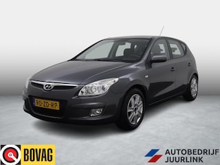 Hyundai i30 1.6i Dynamic Automaat Airco Nieuwe APK