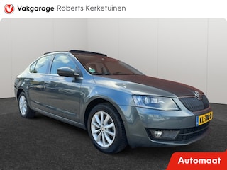 Skoda Octavia 1.0 TSI Greentech Style Business Automaat Panorama Trekhaak Carplay