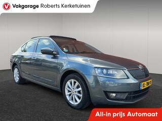 Skoda Octavia 1.0 TSI Greentech Style Business Automaat Panorama Trekhaak Carplay