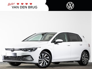 Volkswagen Golf Style 1.4 204 PK DSG eHybrid Automaat | LED IQ | Navigatie| Travel Assist | Adaptieve Cruise Control | Stuur & stoelverwarming |