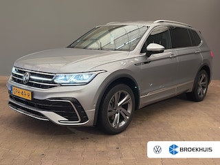 Volkswagen Tiguan 1.5 TSI 150 pk DSG R-Line Business 7pers. | Wegklapbare Trekhaak | Achteruitrijcamera | Apple Carplay |