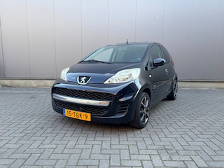 Peugeot 107 1.0-12V Sportium