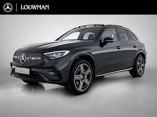 Mercedes-Benz GLC 300e 4MATIC Business Solution AMG | Advanced plus | Nightpakket | Trekhaak | Panoramaschuifdak | Treeplanken in aluminiumlook | 20 inch vijfspaaks lichtmetalen AMG-velgen |