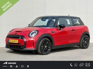 Mini Mini Classic 33 kWh / SOH 95% / All Season banden / Apple Carplay/Android Auto / Navigatie / Stoelverwarming / Keyless entry/start /