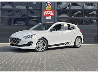 Ford Focus 1.5 EcoBoost Vignale | PANO | LEDER | TREKHAAK | HEAD UP