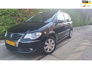 Volkswagen Touran 2.0 TDI Highline Business