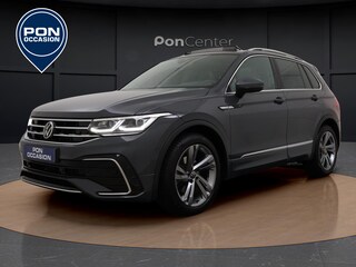 Volkswagen Tiguan 1.5 TSI R-Line | Pano Dak | Trekhaak | ACC | Elek. Achterklep | Matrix LED | Carplay | Spiegelpakket | 19'' |