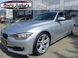 BMW 320i Executive automaat nl-auto 19 inch ,private glass,airco ecc etc