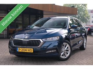 Skoda Octavia Combi 1.5 e-TSI Business Edition Plus|Rijklaar!|150PK|Camera|Stoelverwarming|Carplay|AndroidAuto|DAB|4-cilinder