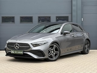 Mercedes-Benz A-klasse 180 AMG-Line|HuD|Keyless|Memory|Pano|Sfeer