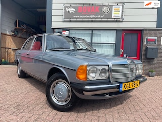 Mercedes-Benz 200-serie 200-280 (W123) 230 E Sedan