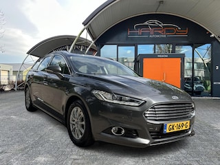 Ford Mondeo Wagon 1.5 Titanium Dealer onderhouden Trekhaak NL Auto Rijklaarprijs!
