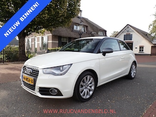 Audi A1 1.4 TFSI Ambition Pro Line Business / BLUETOOTH / NAVI / STOELVERWARMING / AIRCO / PDC