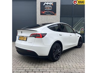 Tesla Model Y Performance + MMX PACK + IAP + TREKHAAK