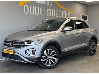 Volkswagen T-Roc 1.5 TSI Style | Adaptive cruise | IQ light | Massage | Digidash | Achteruitrijcamera | Clima | Stoelverwarming |