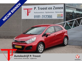 Kia Rio 1.2 CVVT World Cup Edition NL auto/Cruise control/Airco/Parkeersensoren/Bluetooth/Elektrische ramen/Licht metalen velgen