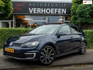 Volkswagen Golf 1.4 TSI GTE - PANORAMA - PARKEERN CAMERA - LEDER ZWART - APPLE CARPLAY !