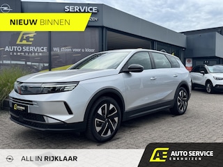 Opel Grandland 1.2 Turbo Hybrid GS Werkelijke nieuwe Grandland met fabrieksgarantie ! | Full LED | Keyless | Navigatie | Carplay draadloos | Verwarmde stoelen en stuurwiel | Draadloos telefoon laden | Camera's | Dikke LMV met all season | 1e eigenaar