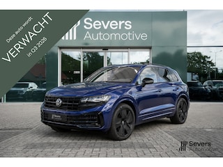 Volkswagen Touareg 3.0 TSi eHybrid 4MOTION R design | Luchtvering | Panoramisch schuifdak |  Adaptieve Cruise Control | Head-up display | Leder "Puglia" "R-logo' zwart/ blauwe stikking |