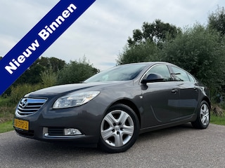 Opel Insignia 1.4 Turbo EcoFLEX Business Edition Navi 2e Eigenaar Trekhaak Clima 17" Velgen PDC Cruise LED Goed Onderhouden