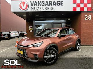 Lexus LBX 1.5 Elegant 2WD // ADAPT. CRUISE // KEYLESS // LEDER // DODEHOEK // CAMERA+SENSOREN // STUUR+STOELVERWARMING // ELEK. ACHTERKLEP //