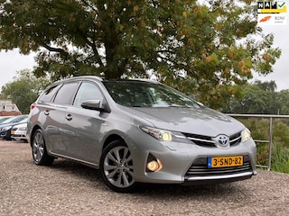Toyota Auris Touring Sports 1.8 Hybrid Lease Pro | Panodak + Navi + Clima nu €6.975,-!!
