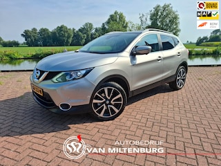 Nissan Qashqai 1.2 Tekna 19" Leder Clima Panodak Cruise 360° Camera Trekhaak Stoel en voorruit verwarming