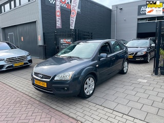 Ford Focus 1.6-16V Trend Trekhaak Airco NAP APK 1 Jaar