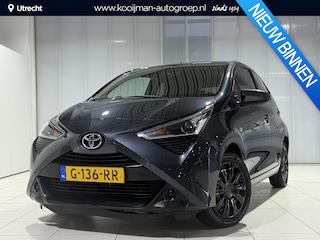 Toyota Aygo 1.0 VVT-i x-play limited Navigatie af fabriek, Apple carplay/android auto, Airco, All season banden, Goed onderhouden, Orgineel nl auto