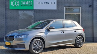 Skoda Fabia Ambition 95Pk Tsi Panoramadak-Navigatie-Parkeersnsoren achter