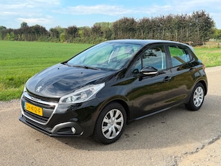 Peugeot 208 1.2 PureTech Blue Lion APK 04-2027 Airco NAP