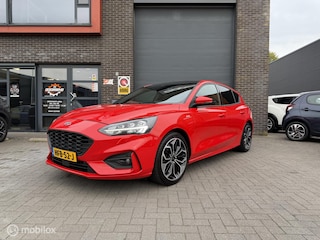 Ford Focus 1.0 EcoBoost Hybrid ST Line X Business
