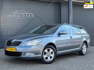 Skoda Octavia Combi 1.4 TSI Greentech Ambition Business Line, Trekhaa, PDC, Volledig onderhouden