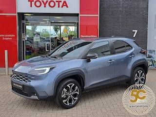 Toyota Yaris Cross 1.5 Hybrid 130 First Edition NIEUW IN SHOWROOM 2026 MODEL COMFORT PACK