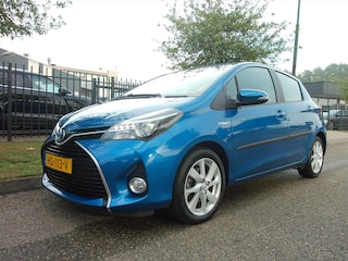 Toyota Yaris 1.5 Full Hybrid 100pk 5D Aut Dynamic Clima Parkeer Camera Mooi